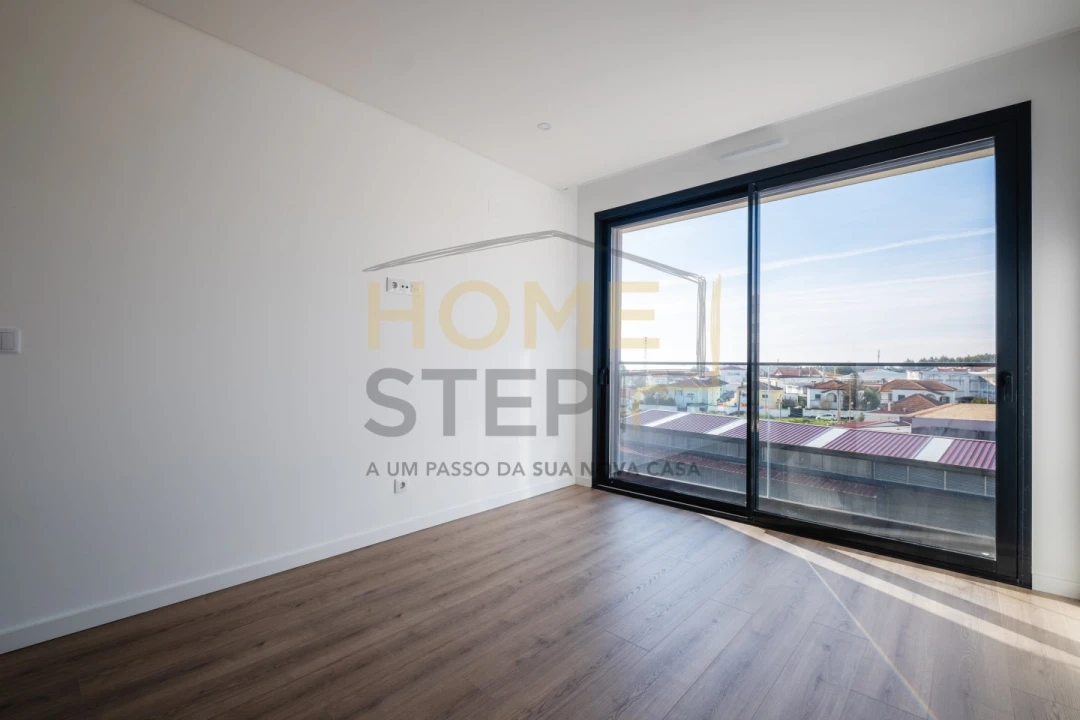 Apartamento T2 para Venda em Mafamude e Vilar do Paraíso Foto 8