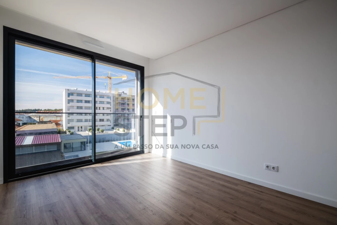Apartamento T2 para Venda em Mafamude e Vilar do Paraíso Foto 9