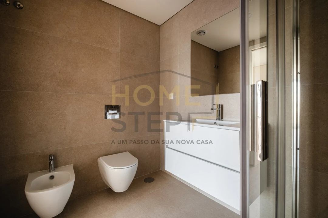 Apartamento T2 para Venda em Mafamude e Vilar do Paraíso Foto 14
