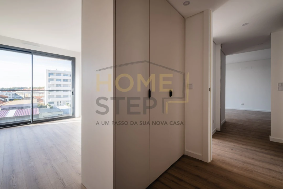 Apartamento T2 para Venda em Mafamude e Vilar do Paraíso Foto 16