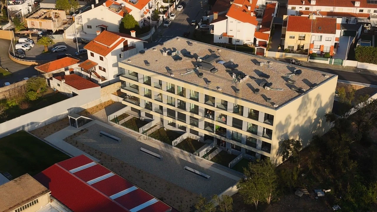 Apartamento T2 para Venda em Mafamude e Vilar do Paraíso Foto 35