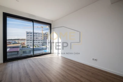 Apartamento T2 para Venda em Mafamude e Vilar do Paraíso