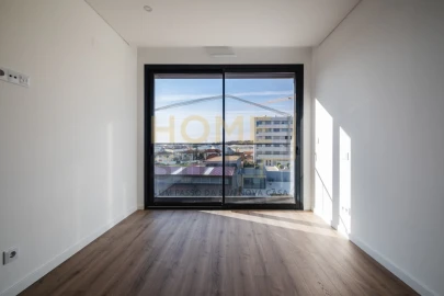 Apartamento T2 para Venda em Mafamude e Vilar do Paraíso