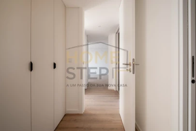 Apartamento T2 para Venda em Mafamude e Vilar do Paraíso