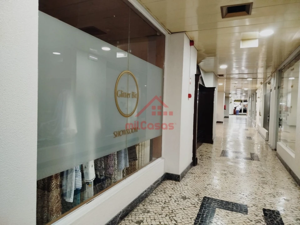 Loja para Arrendamento em Lumiar Foto 35