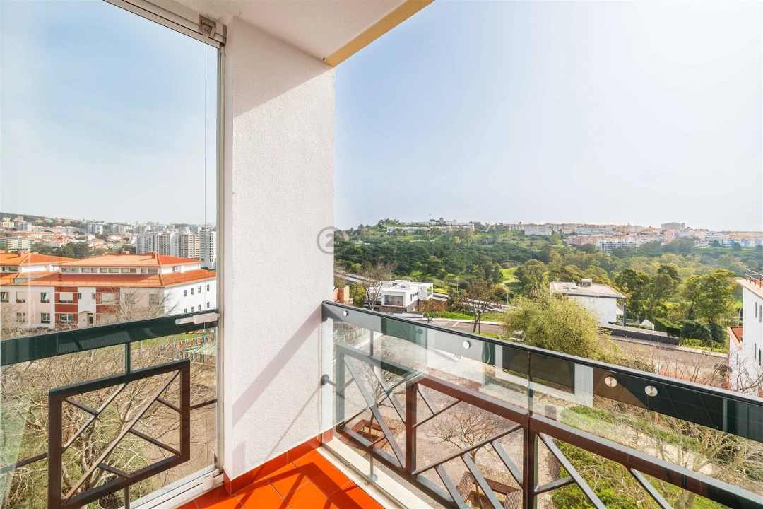 Apartamento T3 para Venda em Carnaxide e Queijas Foto 98