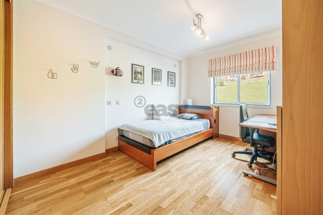 Apartamento T3 para Venda em Carnaxide e Queijas Foto 79