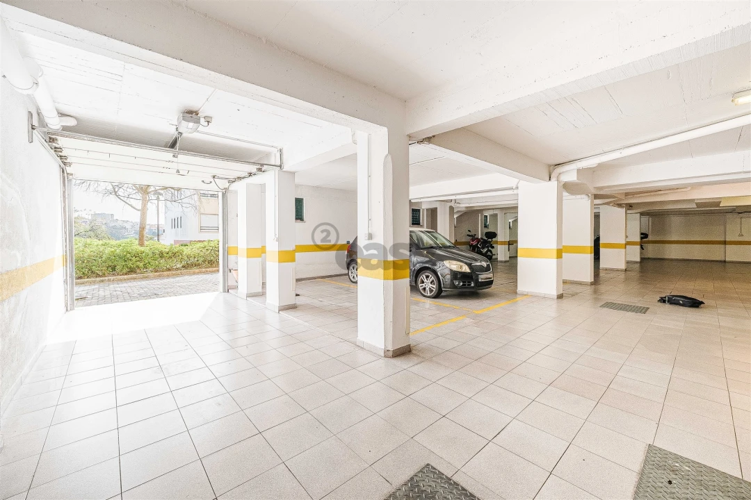 Apartamento T3 para Venda em Carnaxide e Queijas Foto 120