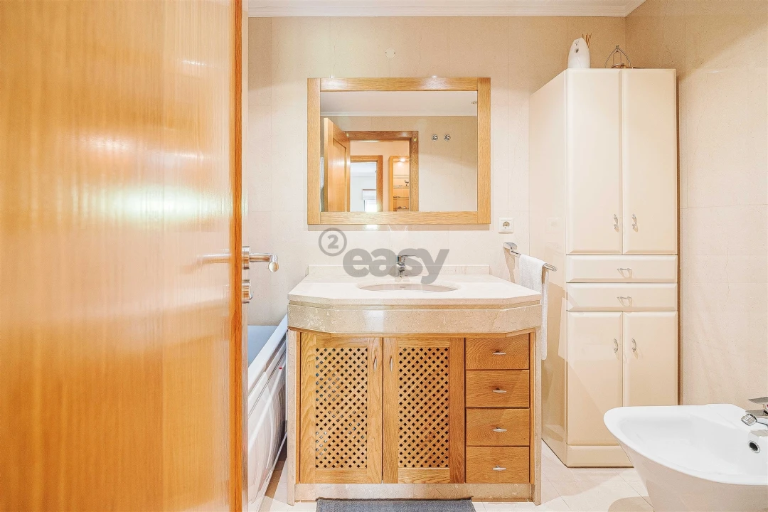 Apartamento T3 para Venda em Carnaxide e Queijas Foto 85