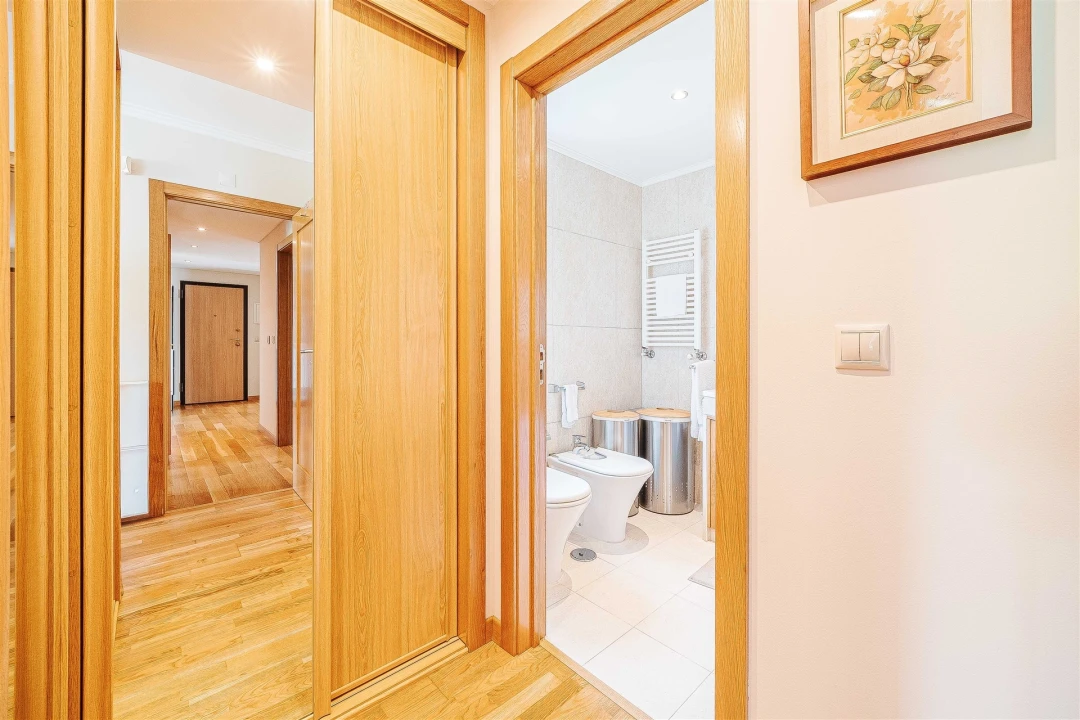 Apartamento T3 para Venda em Carnaxide e Queijas Foto 34