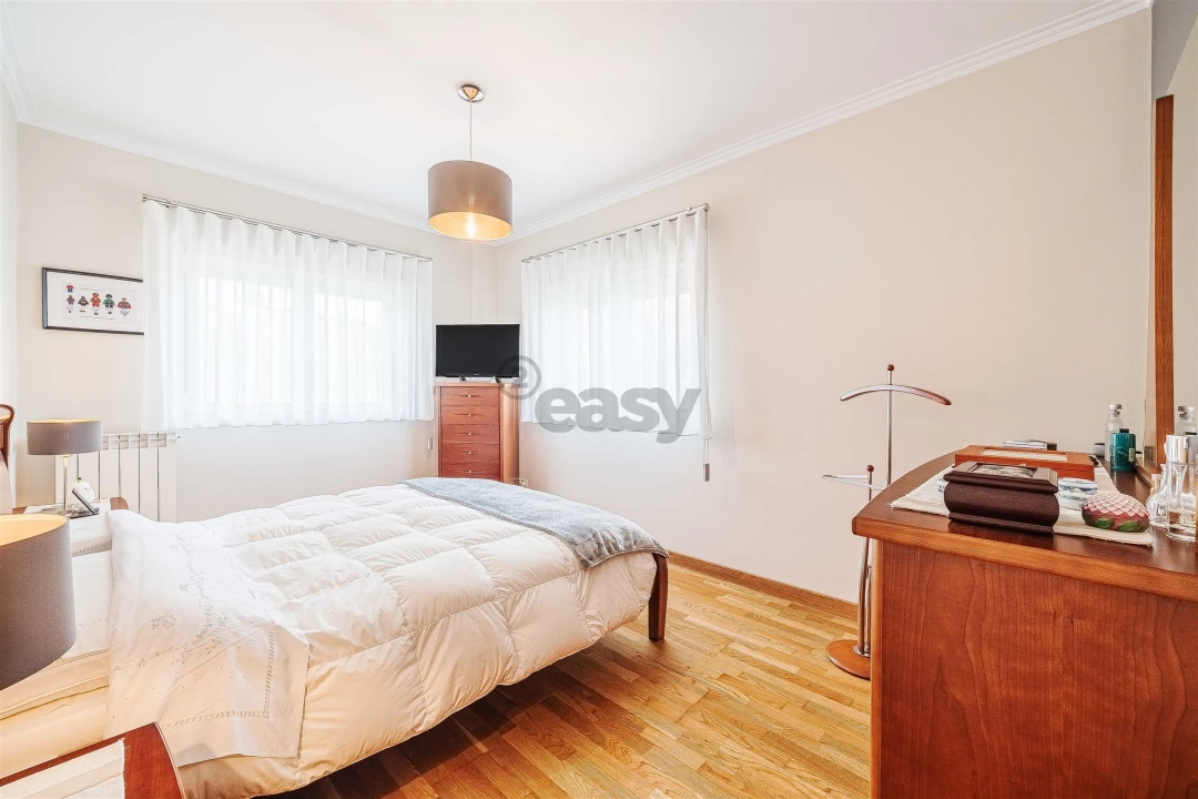 Apartamento T3 para Venda em Carnaxide e Queijas Foto 91