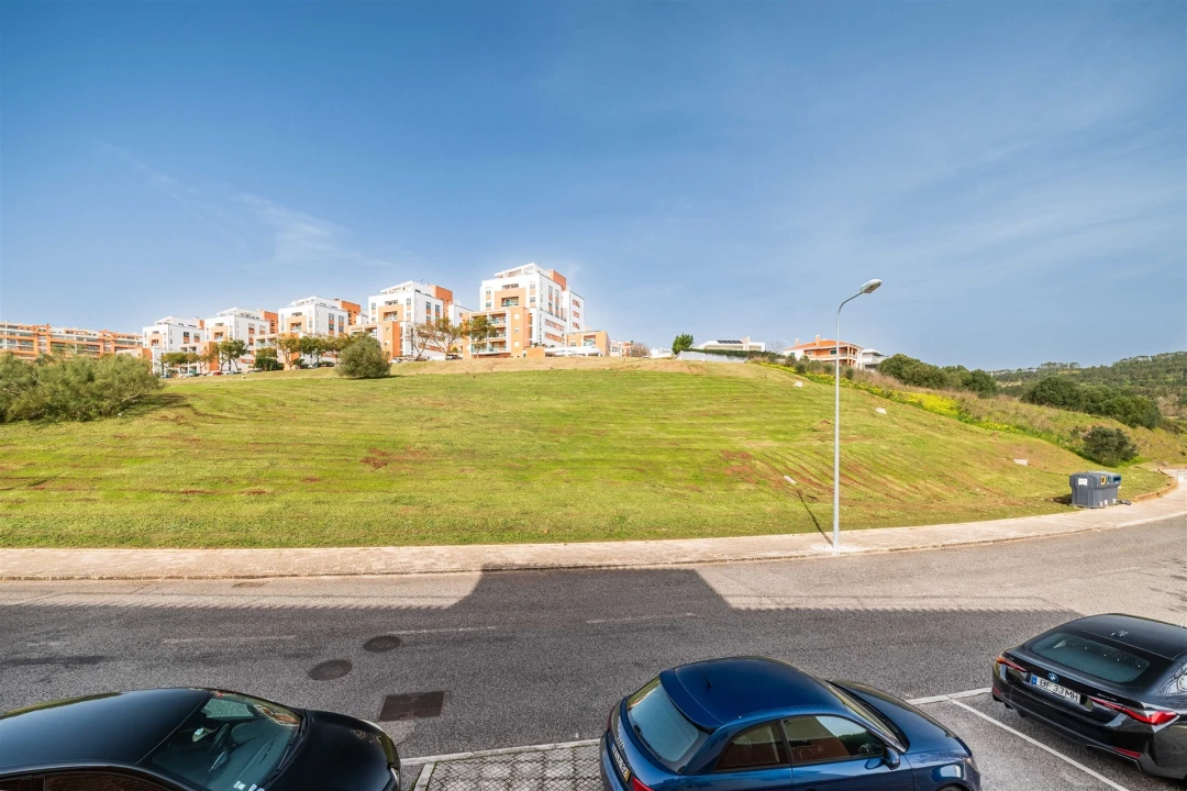 Apartamento T3 para Venda em Carnaxide e Queijas Foto 58