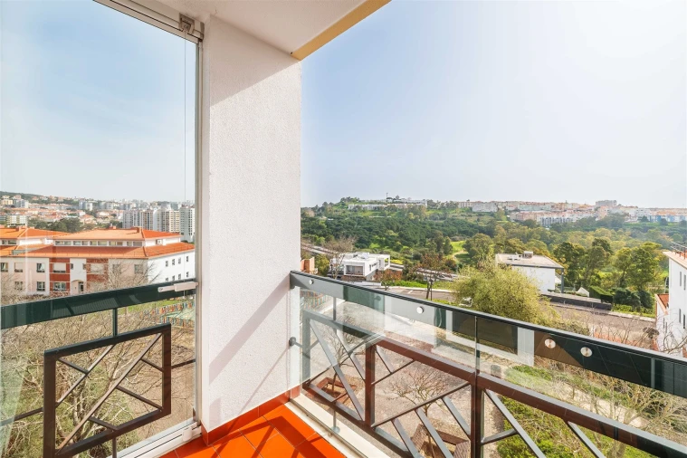 Apartamento T3 para Venda em Carnaxide e Queijas Foto 38