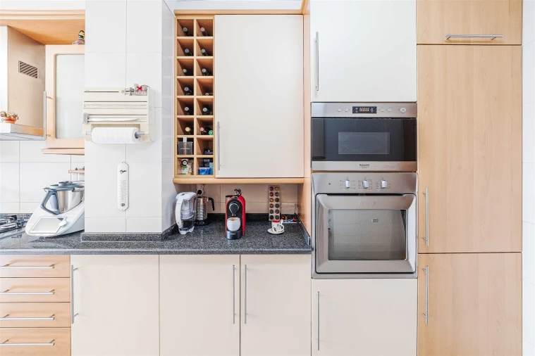 Apartamento T3 para Venda em Carnaxide e Queijas Foto 47