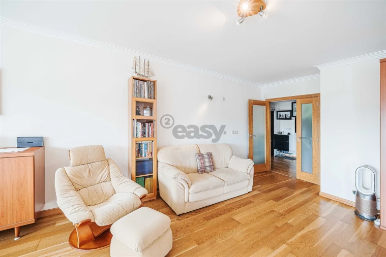 Apartamento T3 para Venda em Carnaxide e Queijas Foto 78