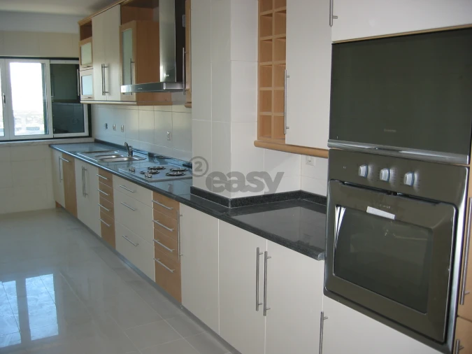 Apartamento T3 para Venda em Carnaxide e Queijas Foto 65