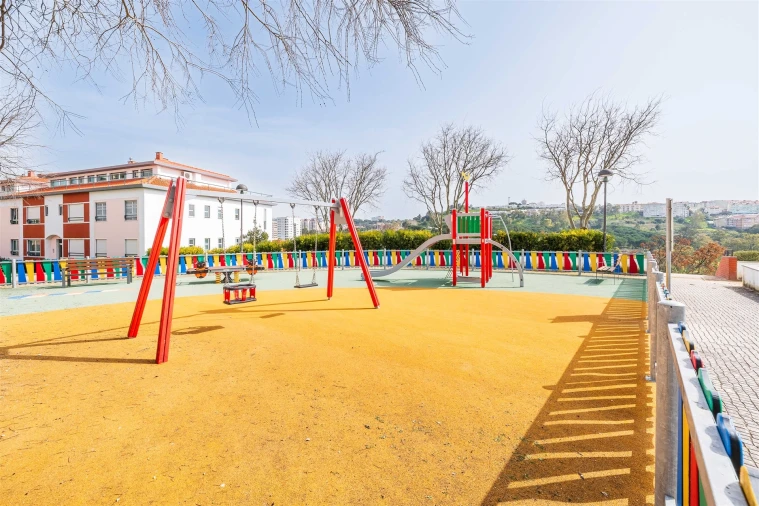 Apartamento T3 para Venda em Carnaxide e Queijas Foto 62