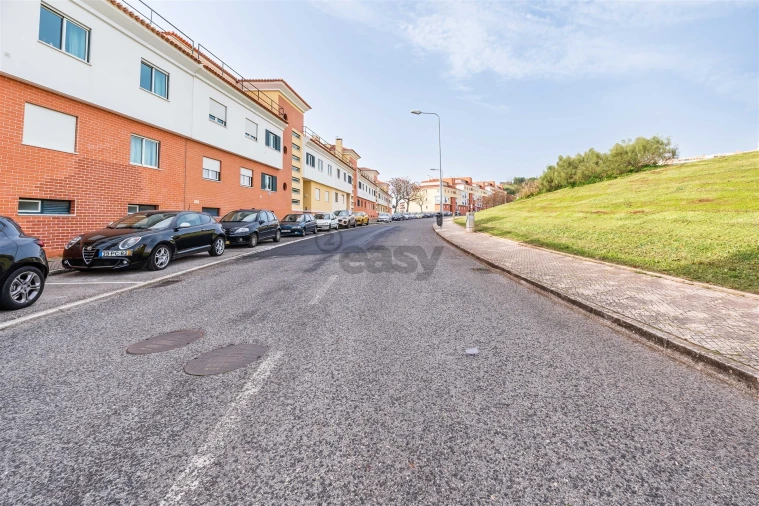 Apartamento T3 para Venda em Carnaxide e Queijas Foto 68
