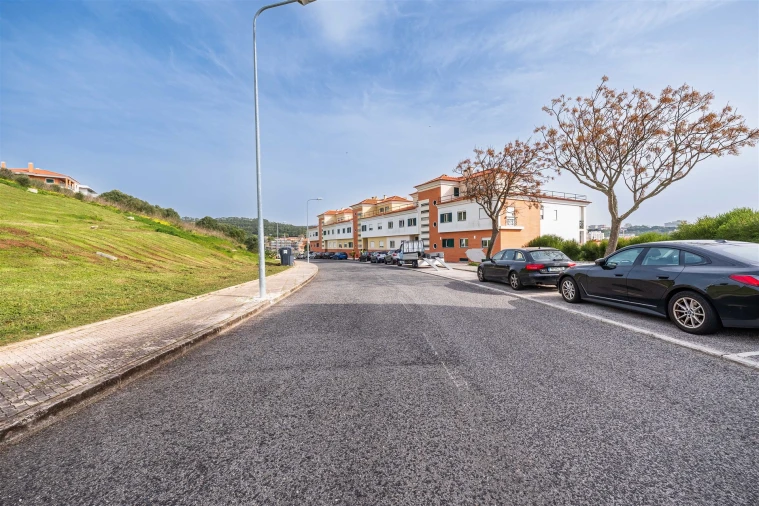 Apartamento T3 para Venda em Carnaxide e Queijas Foto 9