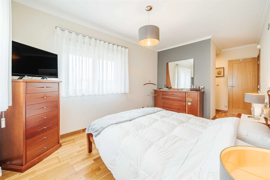 Apartamento T3 para Venda em Carnaxide e Queijas Foto 32