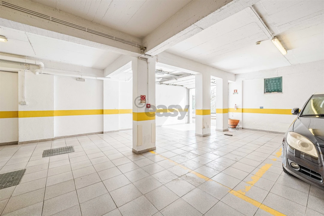 Apartamento T3 para Venda em Carnaxide e Queijas Foto 121