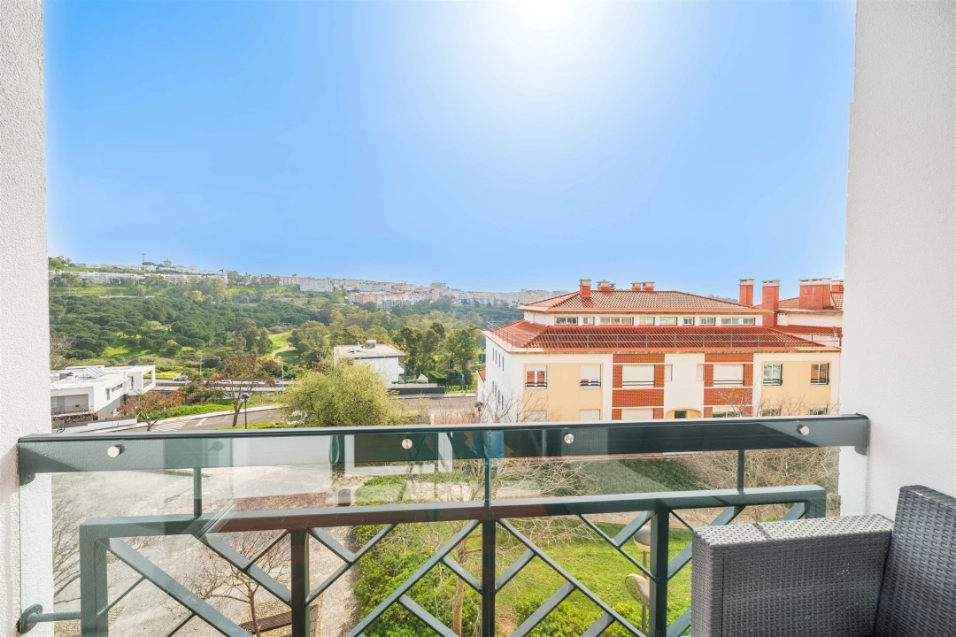 Apartamento T3 para Venda em Carnaxide e Queijas Foto 39