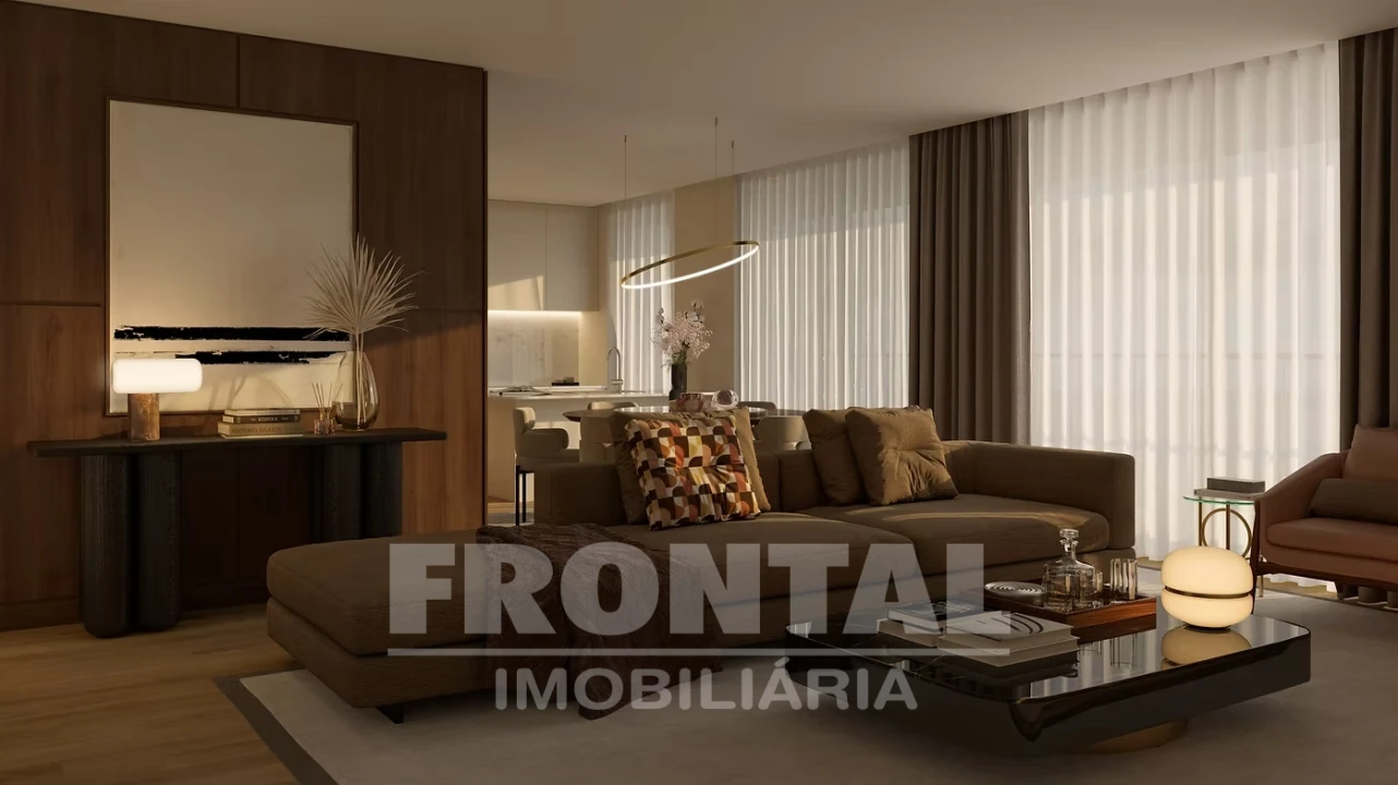 Apartamento T4 para Venda em Lordelo do Ouro e Massarelos Foto 1