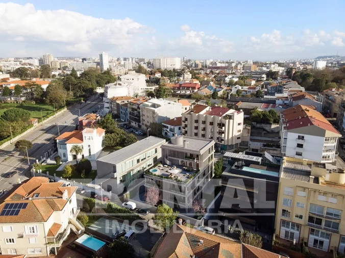 Apartamento T4 para Venda em Lordelo do Ouro e Massarelos Foto 4