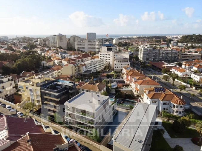 Apartamento T4 para Venda em Lordelo do Ouro e Massarelos Foto 3