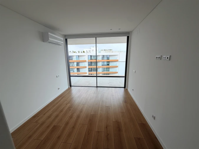 Apartamento T2 para Venda em Olhão Foto 14