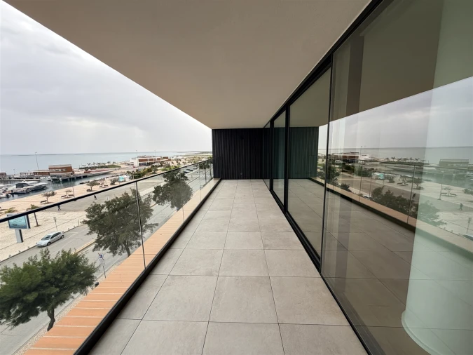 Apartamento T2 para Venda em Olhão Foto 11