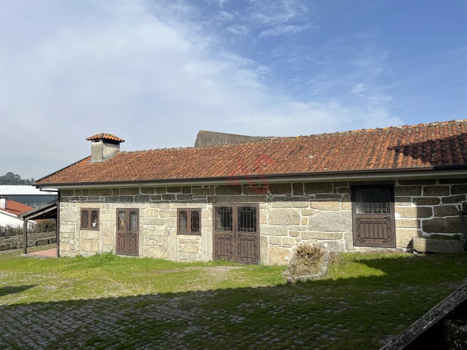 Moradia T4 para Venda em Raimonda Foto 11