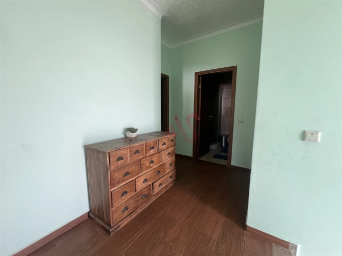 Moradia T4 para Venda em Raimonda Foto 37