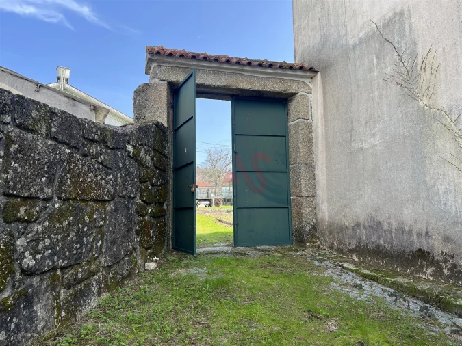 Moradia T4 para Venda em Raimonda Foto 8