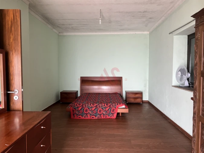 Moradia T4 para Venda em Raimonda Foto 28