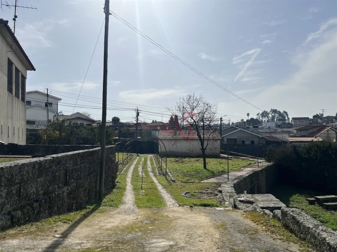 Moradia T4 para Venda em Raimonda Foto 15