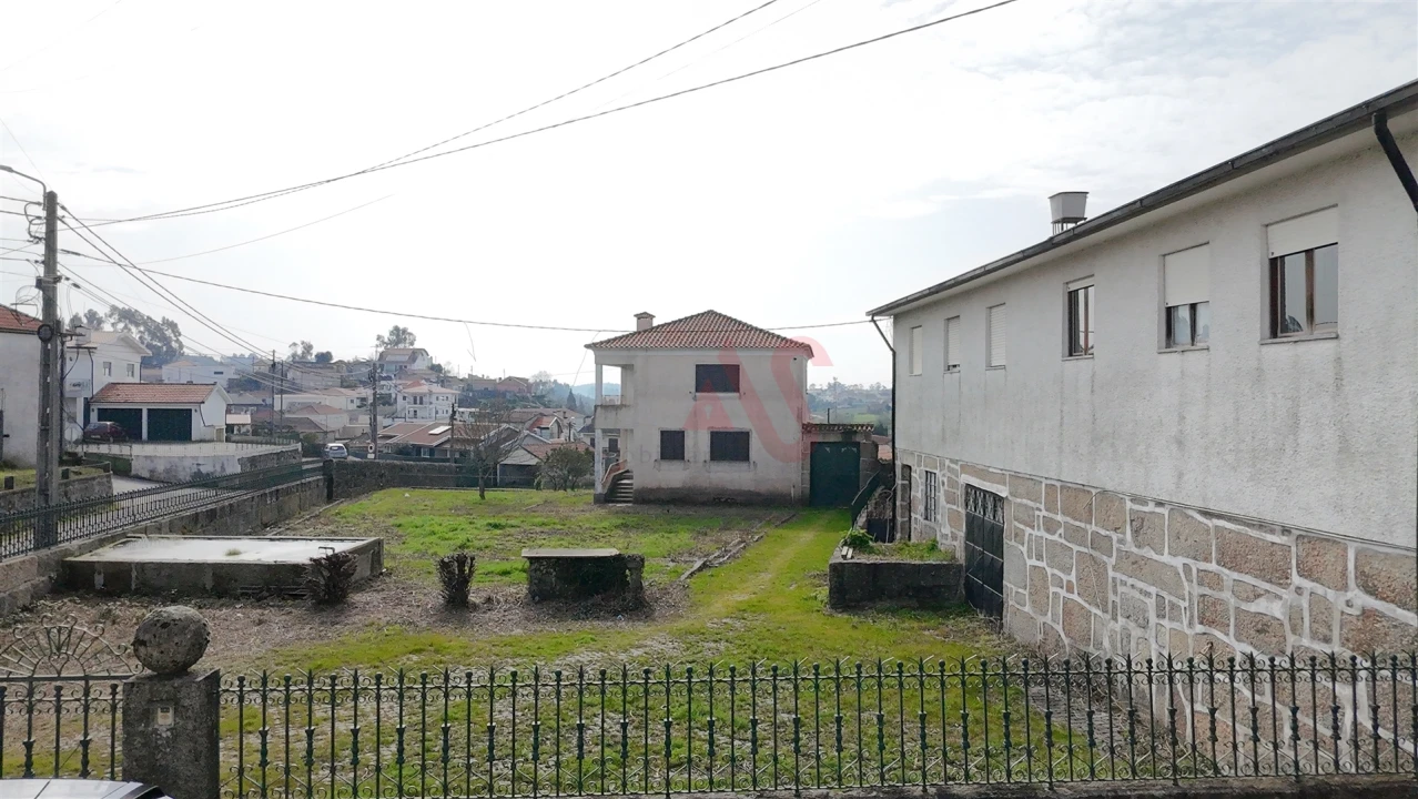 Moradia T4 para Venda em Raimonda Foto 4