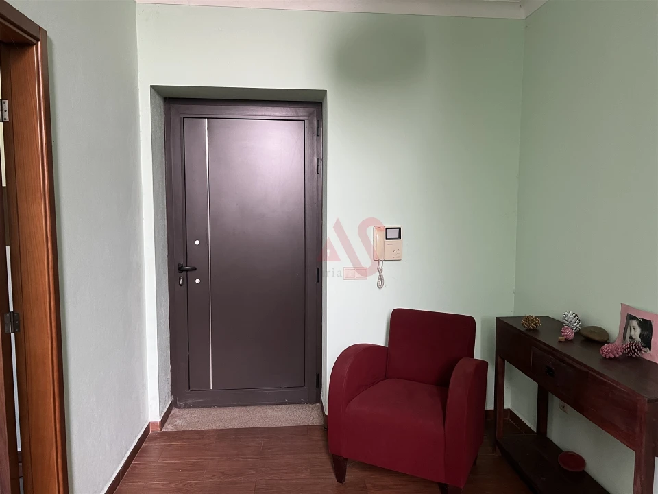 Moradia T4 para Venda em Raimonda Foto 25