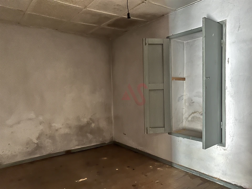 Moradia T11 para Venda em Raimonda Foto 23