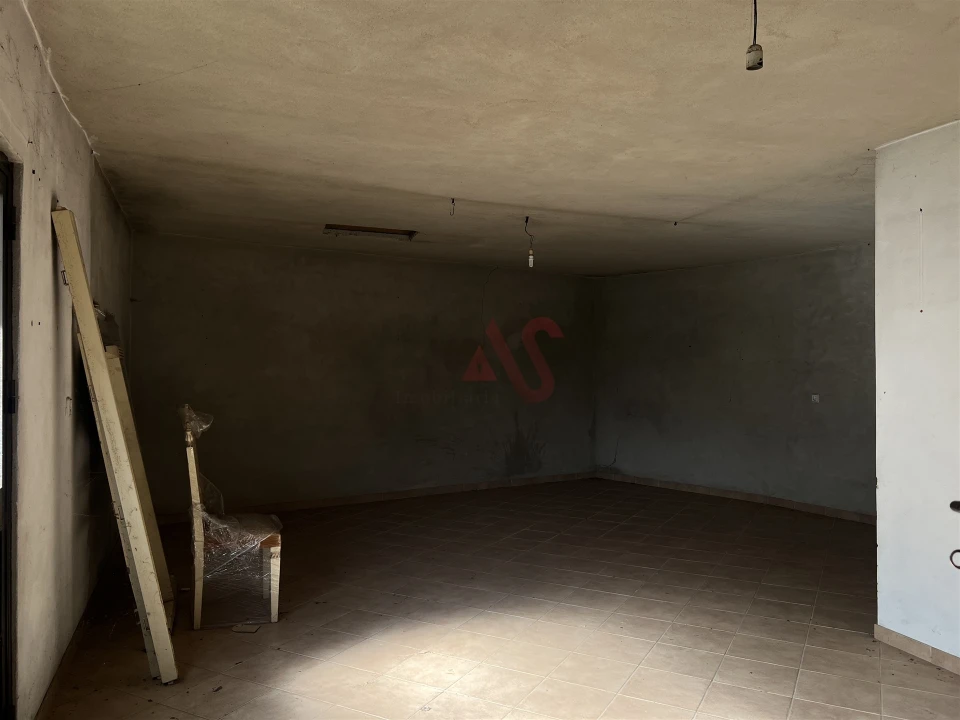 Moradia T11 para Venda em Raimonda Foto 14