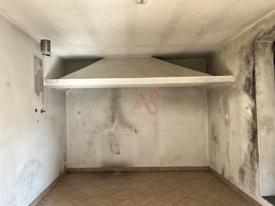 Moradia T11 para Venda em Raimonda Foto 19