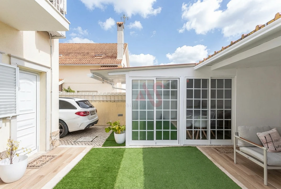 Moradia T3 para Venda em Quinta do Conde Foto 6