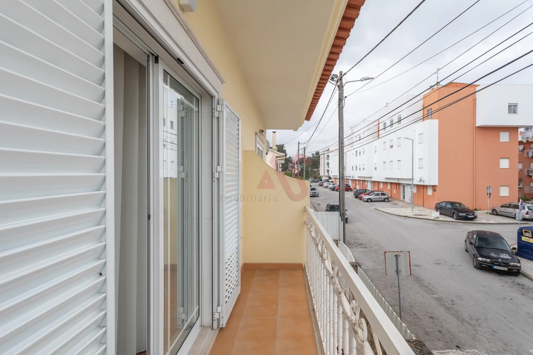 Moradia T3 para Venda em Quinta do Conde Foto 28