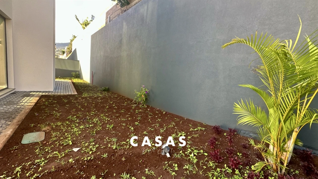 Moradia T3 para Venda em Funchal (Santa Maria Maior) Foto 11