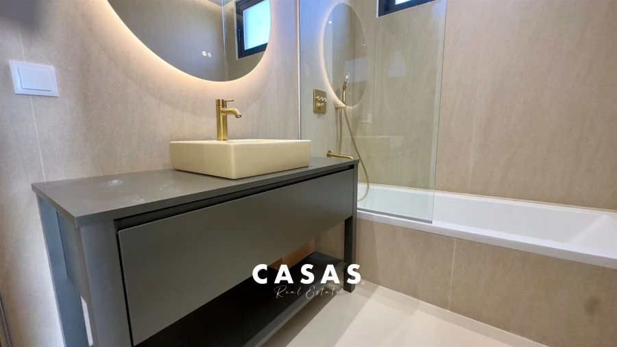 Moradia T3 para Venda em Funchal (Santa Maria Maior) Foto 53