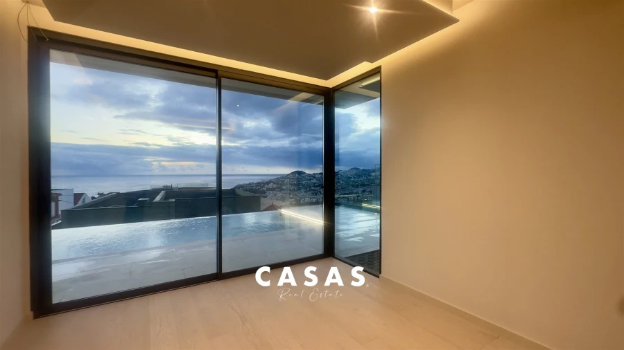 Moradia T3 para Venda em Funchal (Santa Maria Maior) Foto 41