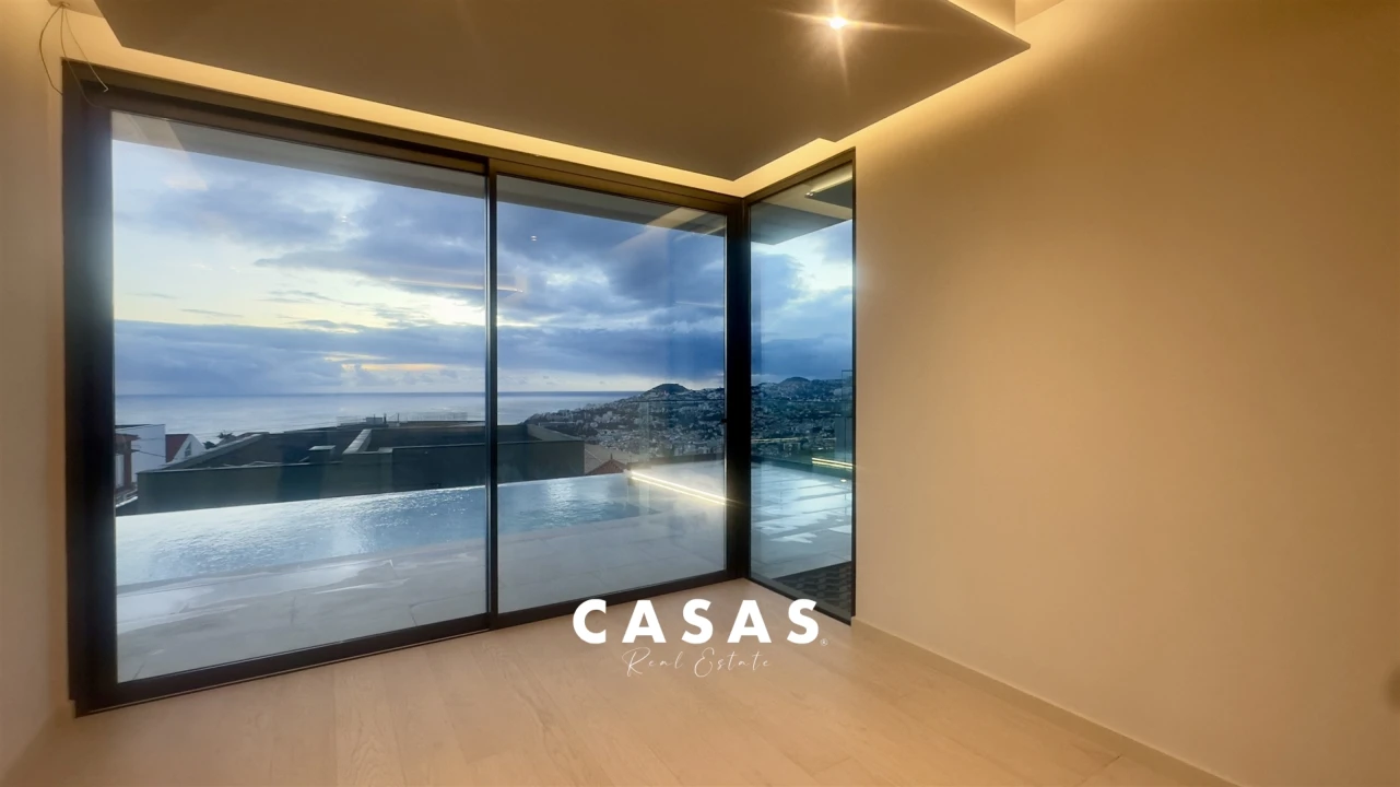 Moradia T3 para Venda em Funchal (Santa Maria Maior) Foto 41