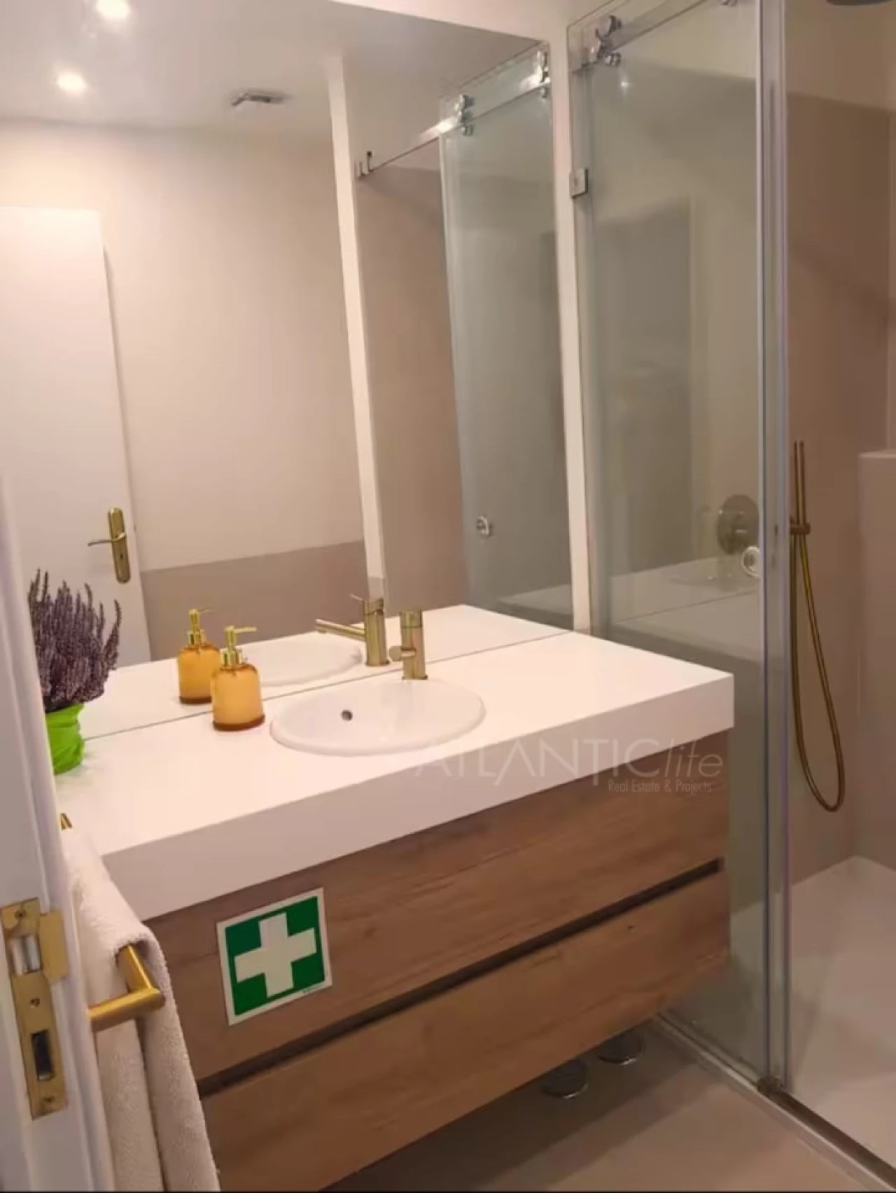 Apartamento T2 para Venda em Santa Maria e São Miguel, São Martinho, São Pedro Penaferrim Foto 11