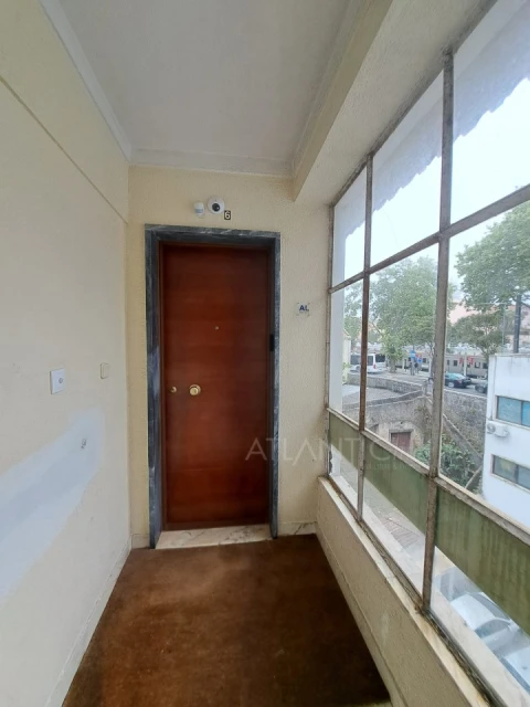 Apartamento T2 para Venda em Santa Maria e São Miguel, São Martinho, São Pedro Penaferrim