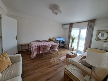Apartamento T2 para Venda em Santa Maria e São Miguel, São Martinho, São Pedro Penaferrim